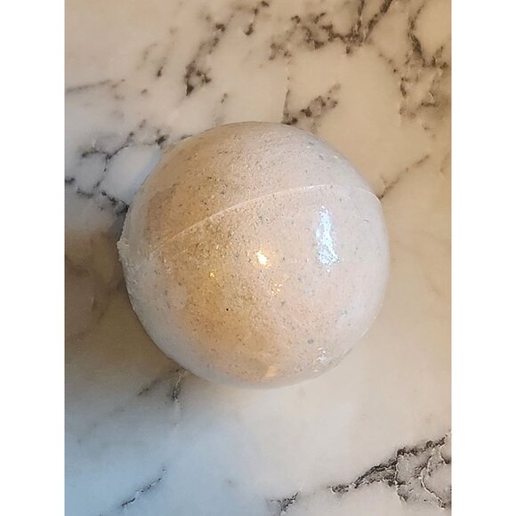 5 Piece Assorted Bath Bomb Set with Starry Cosmetic Bag Pouch - Picture 3 of 7